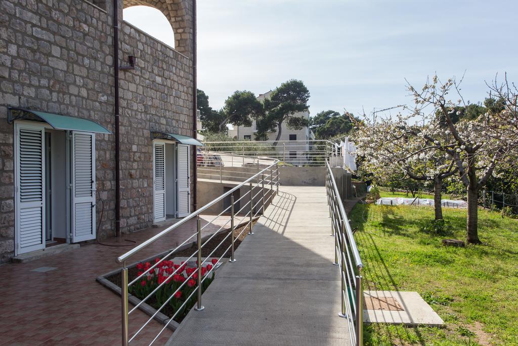 Guest House Eight Roses Dubrovnik Exteriör bild